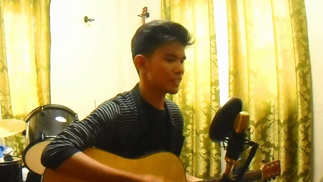 Ed Sheeran - Eraser (26th Kid in Stereo acoustic cover) adlı videoyu YouTube'da izle Ed Sheeran - Eraser (26th Kid in Stereo acoustic cover) adlı videoyu YouTube'da izle