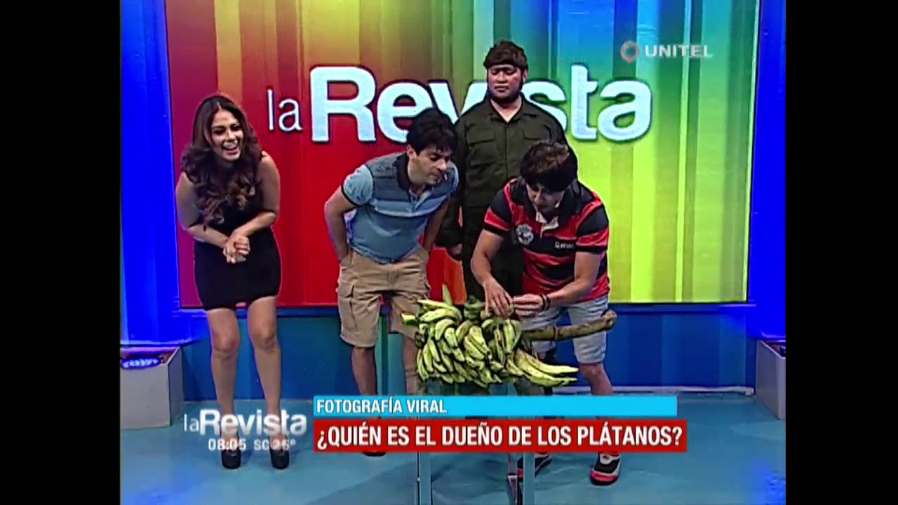 Humor: Dos vecinos se disputan a quién le pertenece el racimo de plátano