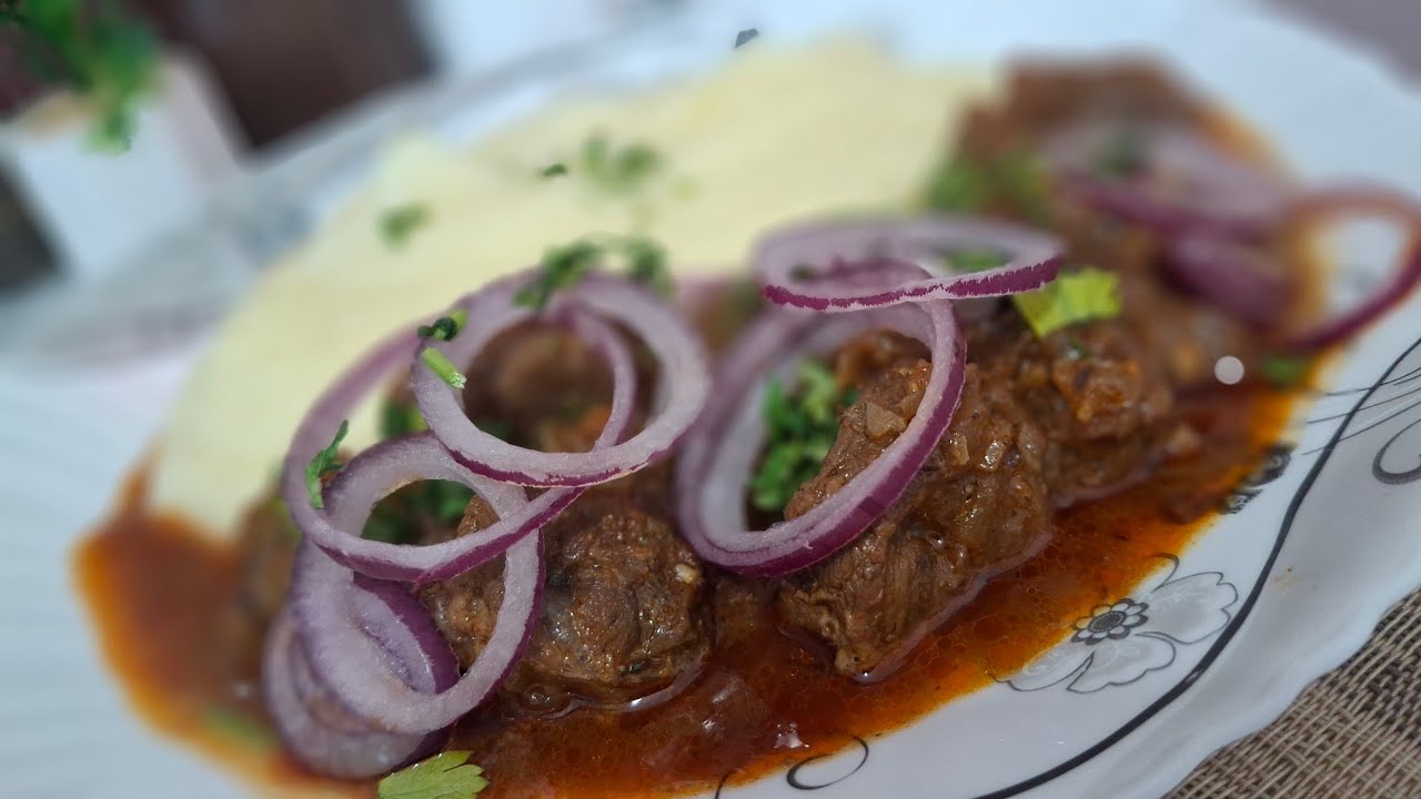 وصفة guláš التشيكية من أطيب الاطباق وممكن تجرببها في رمضان لانها عن جد لذيذة جدا 