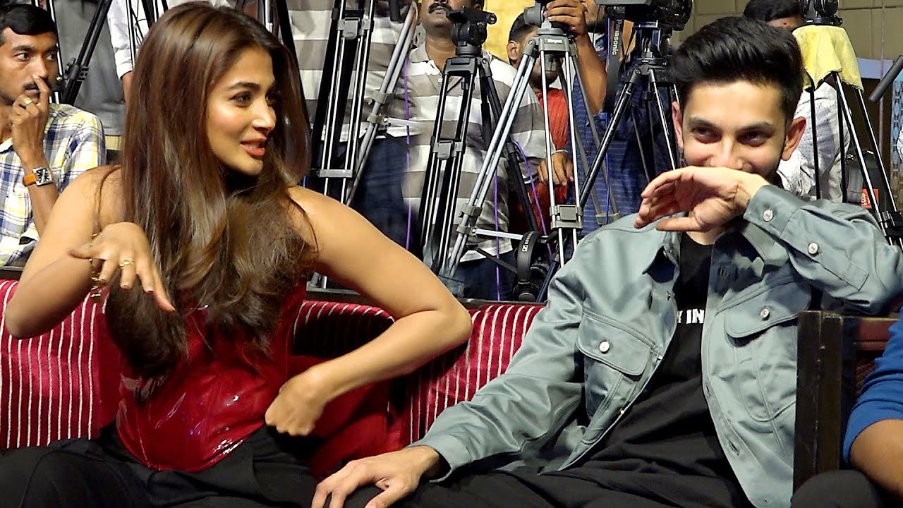 Pooja Hegde And Anirudh Ravichander FUNNY Conversation At Beast Movie Press Meet | News Buzz