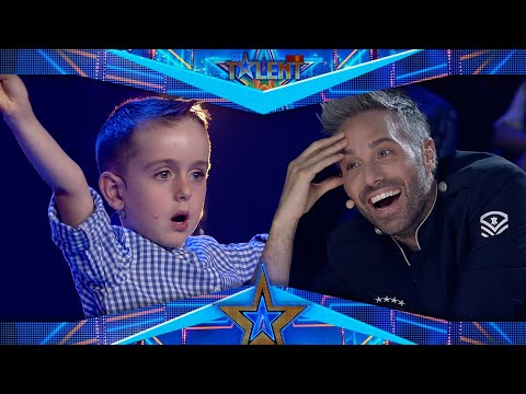 Este NIÑO CUENTACUENTOS