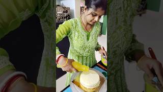 half kg pineapple cake design perfect weight #youtubeshorts #youtubevideo #cake #viralvideo ..