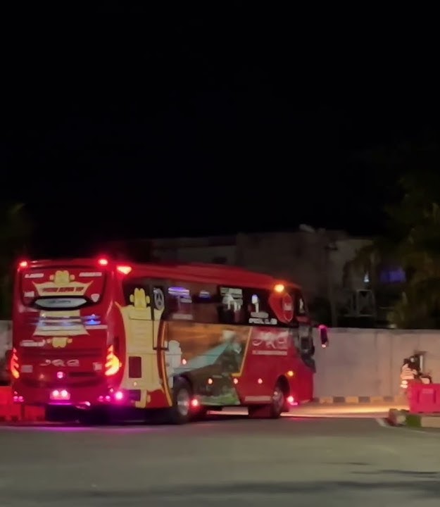 JRG Bus Executives Leave Batoh Terminal, Banda Aceh