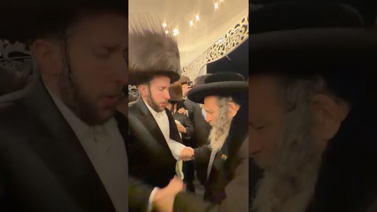 המשפיע ר׳ אלימלך בידרמן בריקוד מתחת לחופת הבחור מוטי דייטש
