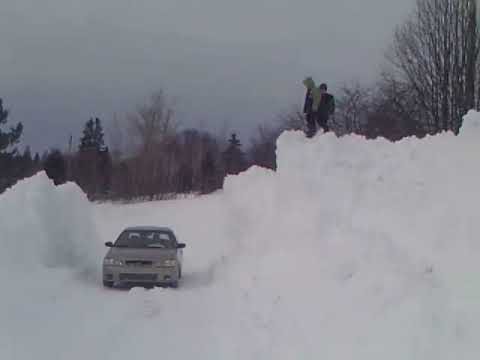 record snowfall 660cm car tunnel through snow 2015 - YouTube