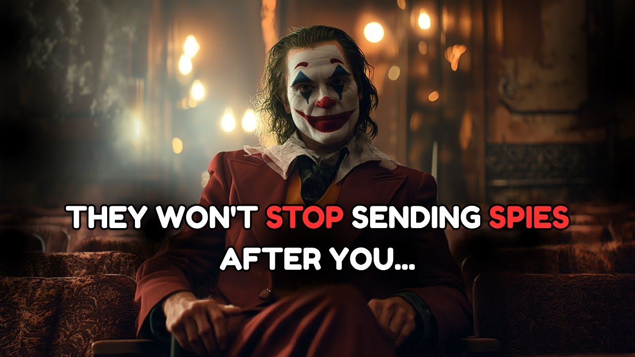 ОНИ НАНЯЛИ 12 ЧЕЛОВЕК, ЧТОБЫ СМОТРЕТЬ ЗА ВАМИ... ВСЕ 12 СКАЗАЛИ ОДНУ И ТУ ЖУТКУЮ ВЕЩЬ 🥶💀