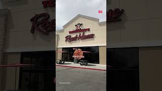 Las Vegas' largest gas station has 60 toilets and zero chill