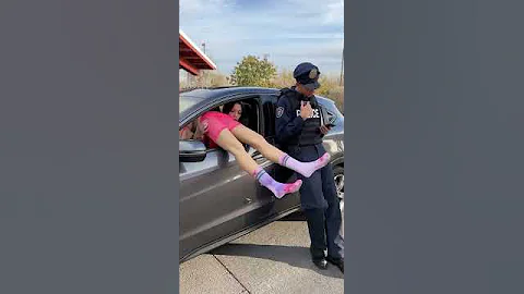 Women uses mannequin to escape from the police! #shorts