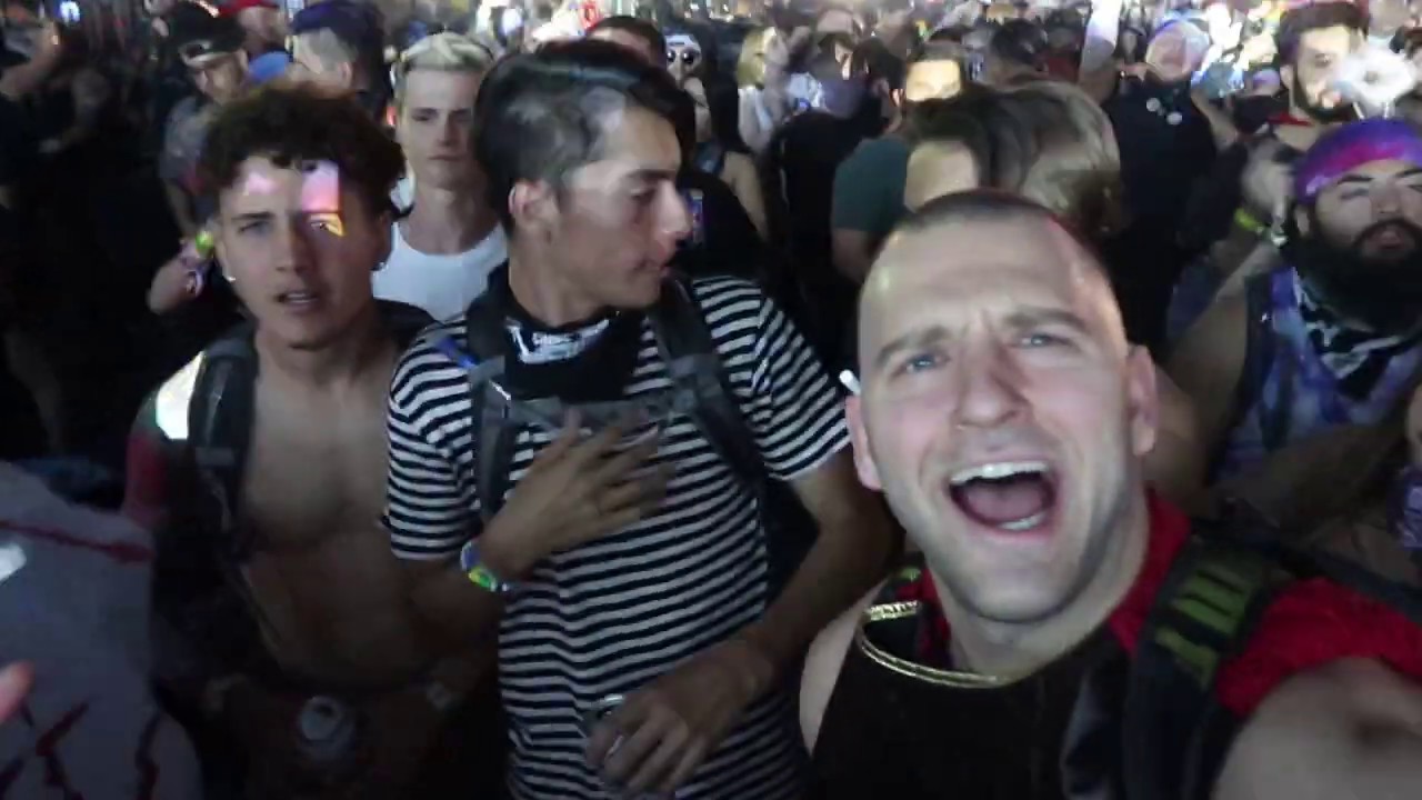 ESCAPE VLOG 2019 FESTIVAL- A LOOK INSIDE INSOMNIAC PASSPORT LOUNGE