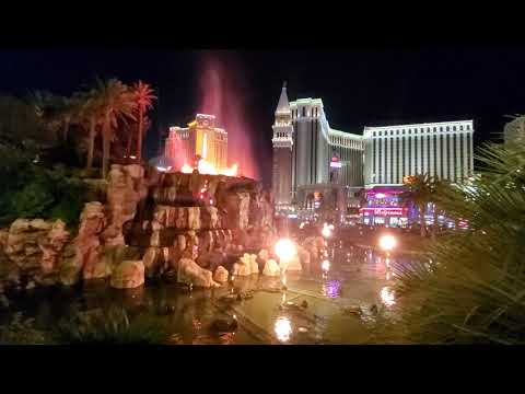 Volcano eruption at The Mirage Hotel Casino close up