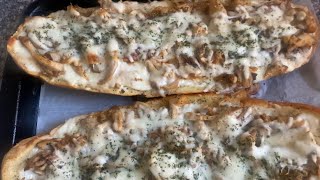 TRYING TIKTOK’S VIRAL CHICKEN ALFREDO GARLIC BREAD…