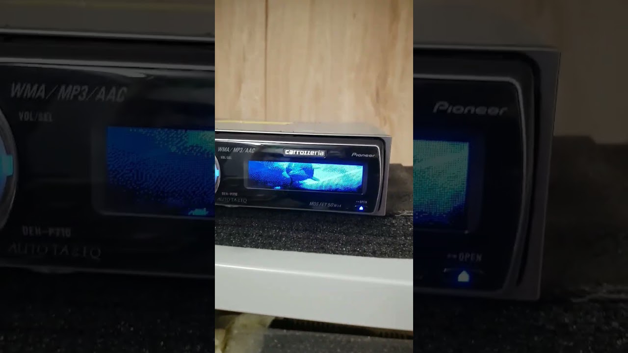 Pioneer Carrozzeria DEH-P710 Dolphins, sound meters - YouTube