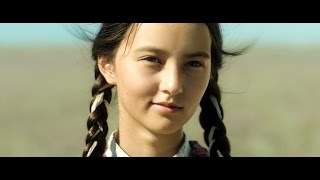 14歳だった少女が更に美しく 草原の実験 エレーナ アン現在の写真入手 Cinemas Plus