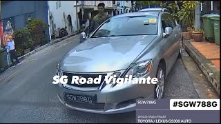 8may2024 Lorong Telok #SGW788G lexus gs300 took t 2 lots & caused inconvenience to other