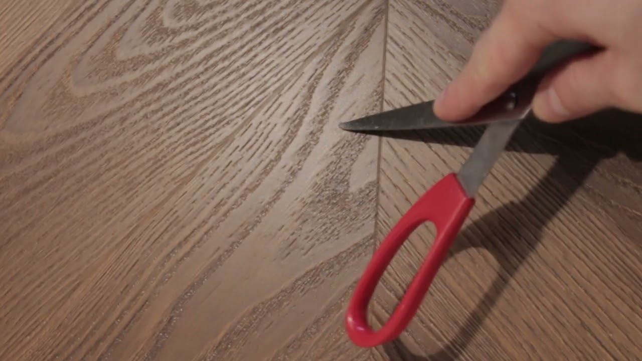 SPC плитка Vinilam Елочка Chevron Плезир краш-тест, мини обзор винила.