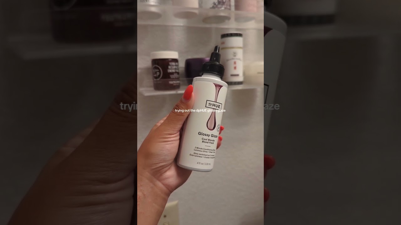 DPHUE GLOSSY GLAZE FIRST IMPRESSION IS LIVE! 💁🏼‍♀️ 