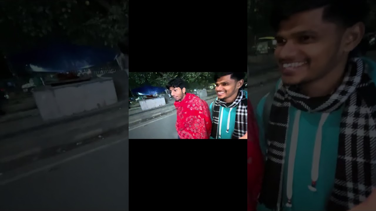 Jab dost saath ho, road bhi playground ban jata hai 😜