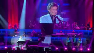 Barry Manilow mandy And i Write The   In Detroit Michigan 04 June 2025