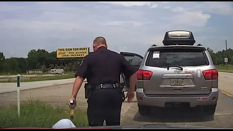 Florida Cop Responds to Crazed Motorist With Immed...
