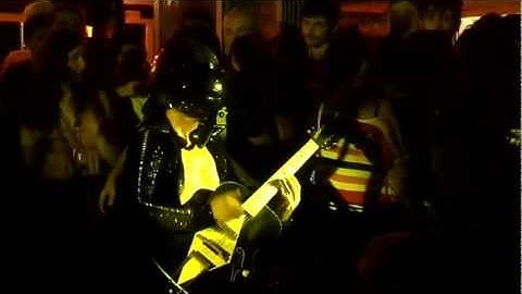 Bob Log III "String around a stick" Here I Stay Festival 2011 Cagliari Poetto Corto Maltese