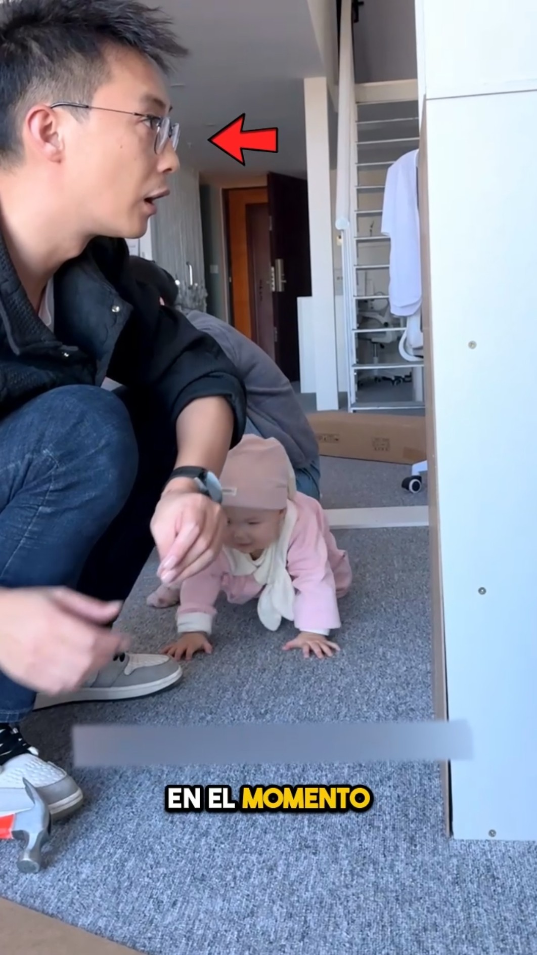 Papá vs. bebé curiosa… ¡No podrás creerlo! ??