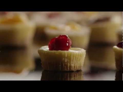 Video: Mini Cheesecakes Med Blåbærsauce