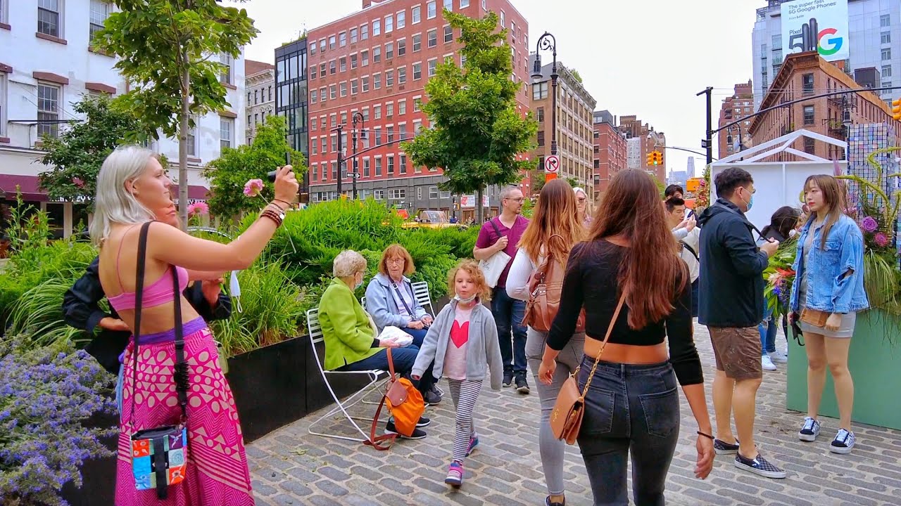 ⁴ᴷ New York City Walking Tour: LEAF Flower Festival 2021 in New York City at Meatpacking District