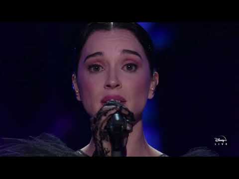 St. Vincent - Running Up That Hill (Kate Bush Tribute)