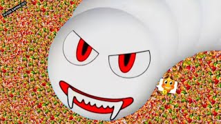 Cacing putih yang rakus menjadi peringkat 1 Dunia //WORMS ZONE BEST GAME PLAY PART 209 screenshot 4