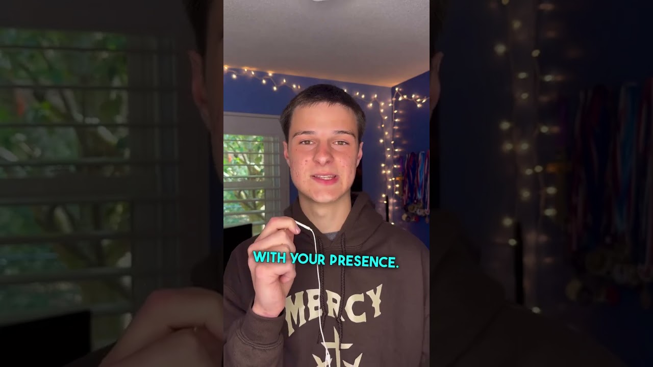 Mira If you struggle with fear and anxiety, watch this en YouTube Mira If you struggle with fear and anxiety, watch this en YouTube