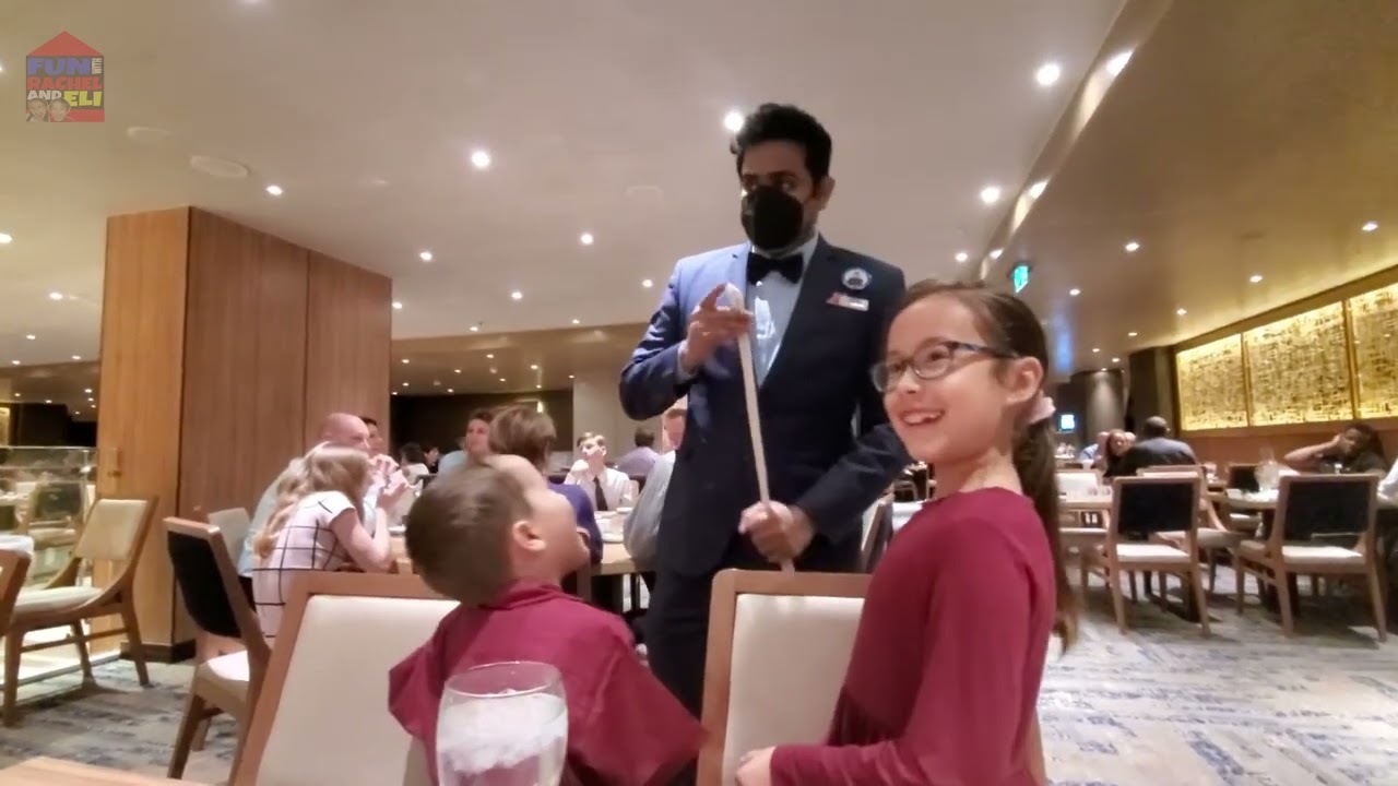 We Met a Magician on Carnival Cruise!!! | Rachel and Eli