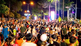 KINH HỒN HÀNG CHỤC NGHÌN NGƯỜI ĐỔ VỀ BẾN BẠCH ĐẰNG SÔNG SÀI GÒN | VIBRANT NIGHT LIFE IN VIETNAM 2024