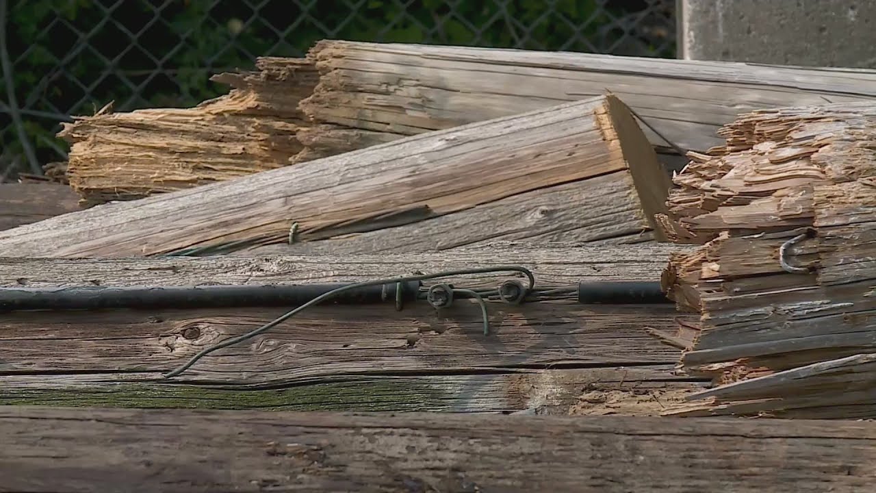 Ameren uses recycling program to repurpose old power poles - YouTube