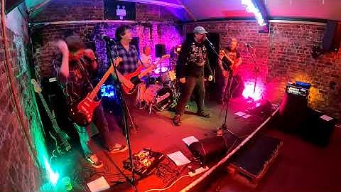 05   Down In The Tubestation   20251114 Hell Toupe at The Butler