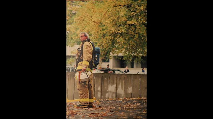 Retired Ottawa Platoon Chief Ralph Smith and his w...