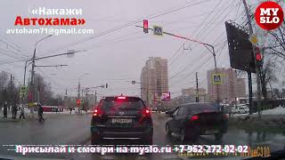 На пр. Ленина в Туле автомобилист совершил «неправильный» поворот