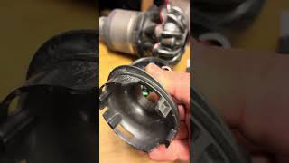 Dyson V8 vacuum cleaner repair. No Power, no charging. 