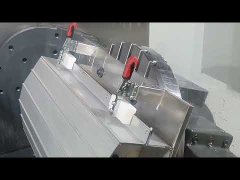 HAAS UMC-1000 (2019) Vertical Machining center