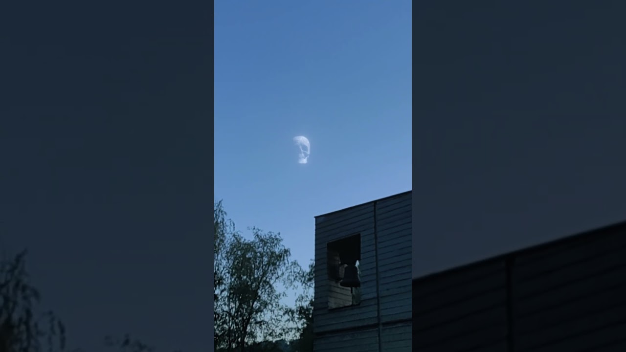 Skull Moon - Cosmic Horror 