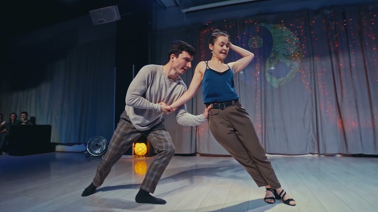 Semion Ovsiannikov & Maria Elizarova Improv Demo West Coast Swing - WCS at Dubrovka 2021 Show