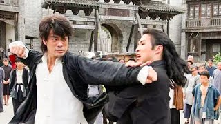 A boy fights against Japan's top karate master！