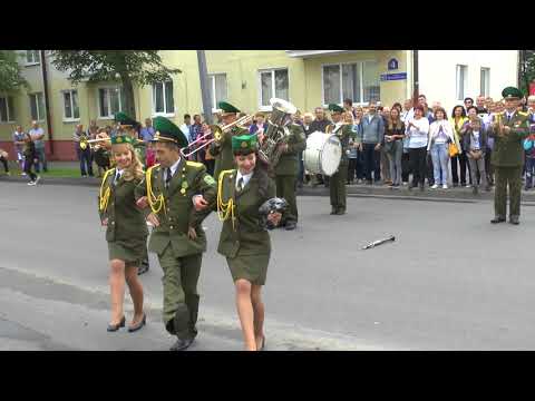 Военный духовой оркестр "зажигает" На Дне письменности-2017 в Полоцке