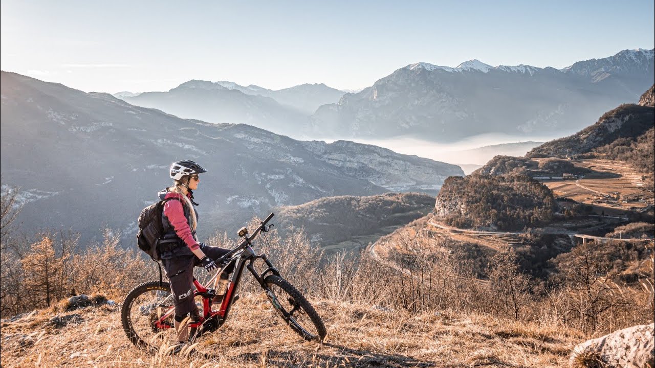 Wir nehmen euch mit auf eine traumhafte und lustige Trail Runde in Trento, Monte Calisio