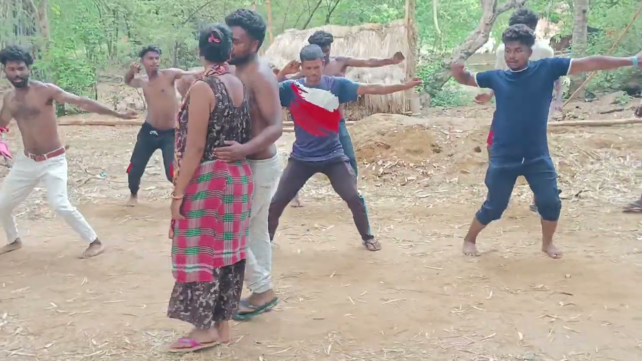 Birshing & Sunita dance group dance Shikha te huwe dancer ko