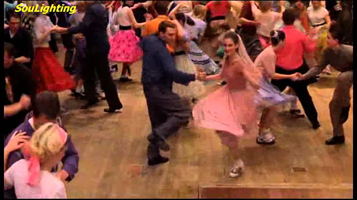 Rip It Up -  Dance: Anne Hathaway, Christopher Gor...