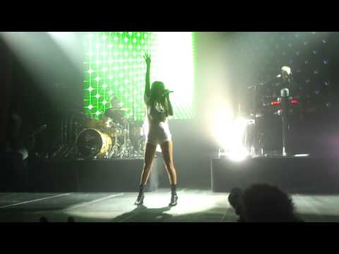 selena-gomez---bang-bang-bang---stockholm,-sweden