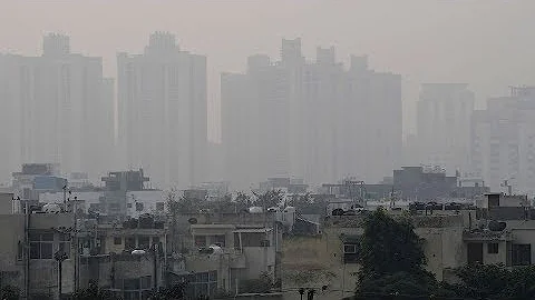 Toxic smog covers New Delhi after Diwali fireworks