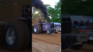 The Beauriful "Red Letters" LLSS rolling coal wheels up in Falmouth, Ky last night! #tractorpull