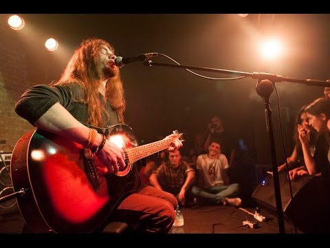 დაგდაგანი - ჩაიქნევენ ხელებს