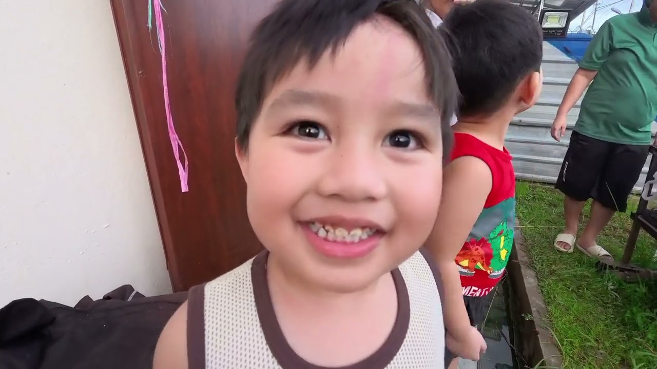 Riuh dan meriah rumah Brieyson. Ryan's family & aki nenek datang dari Sri Aman. 